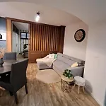 Akademik Apartamento *
