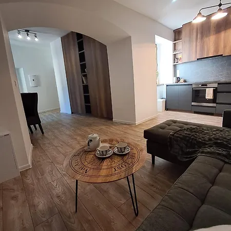 Apartment Akademik *