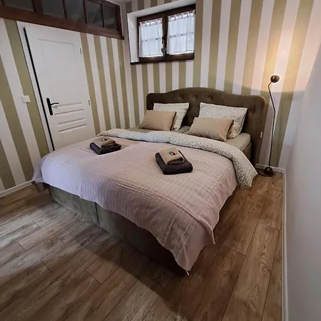Akademik * Banska Stiavnica