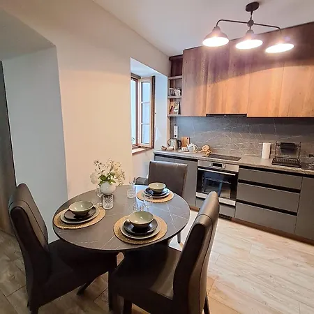 Апартаменты Akademik *