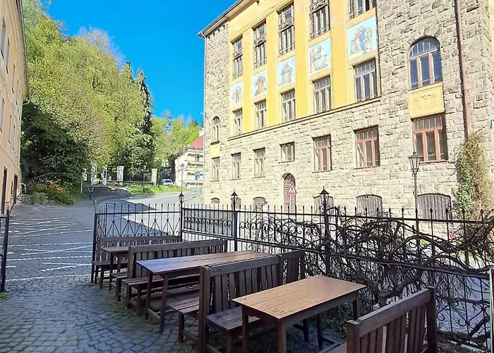 Akademik *